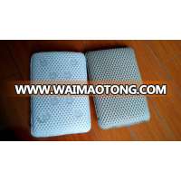 Cushioned PVC foam bath pillow with suction cups